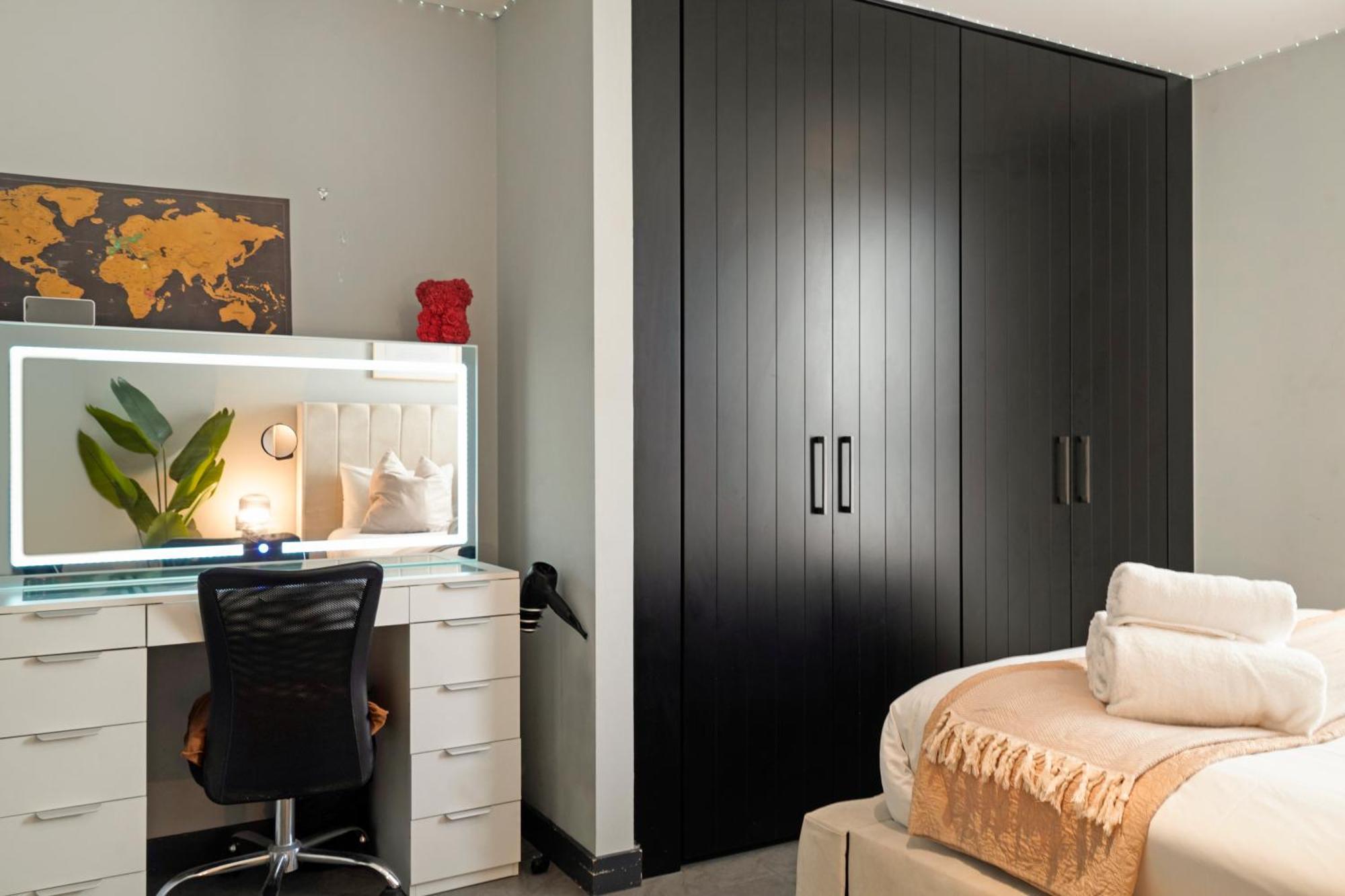 Modern En-suite Overlooking Wembley Stadium & Ovo Arena Privatunterkunft