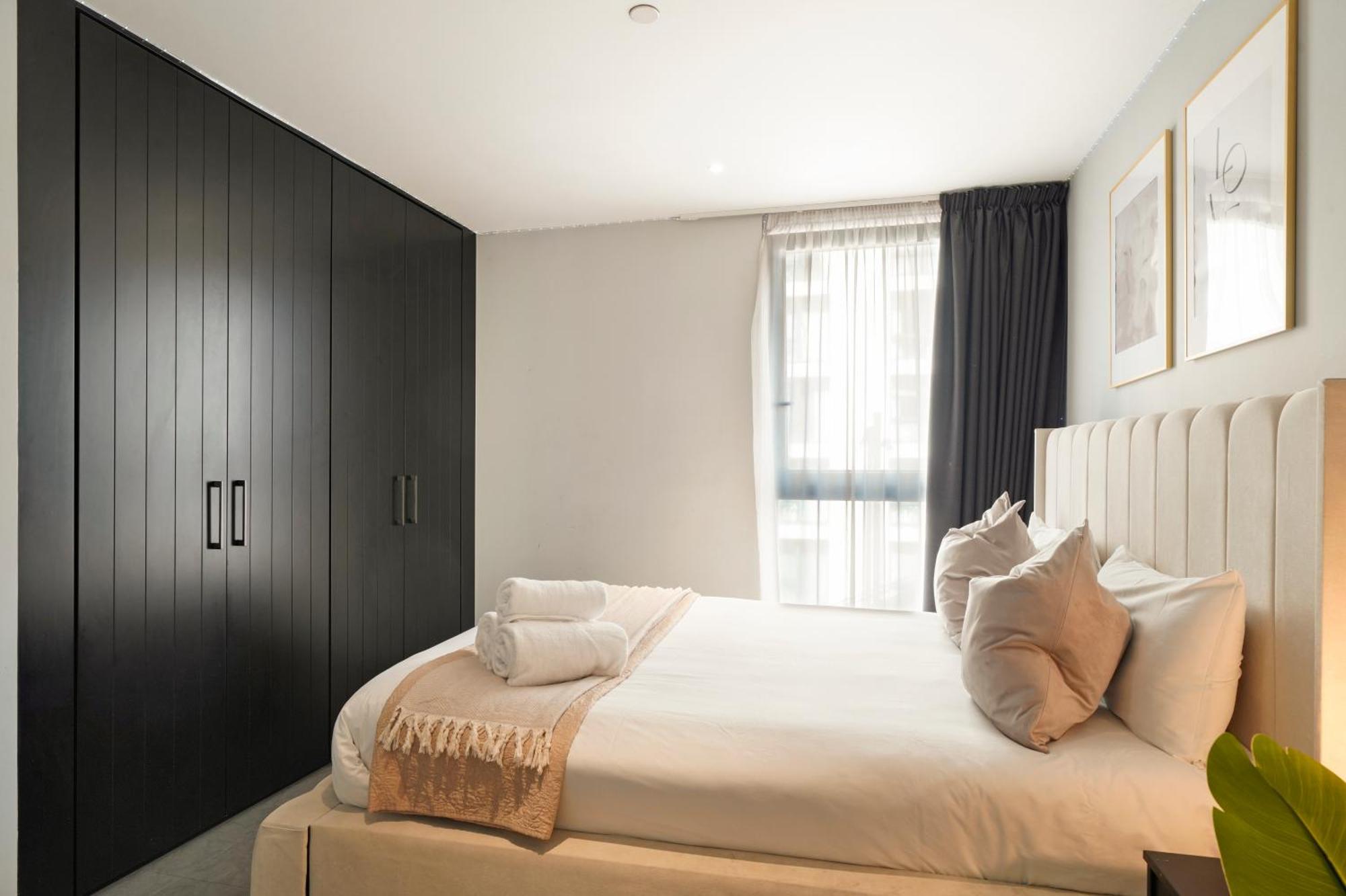 Modern En-suite Overlooking Wembley Stadium & Ovo Arena Privatunterkunft London